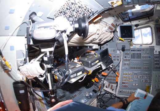 STS114-E-05324