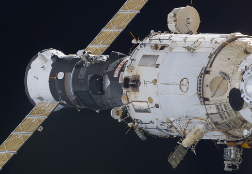 STS114-E-05411