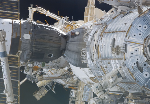 STS114-E-05428