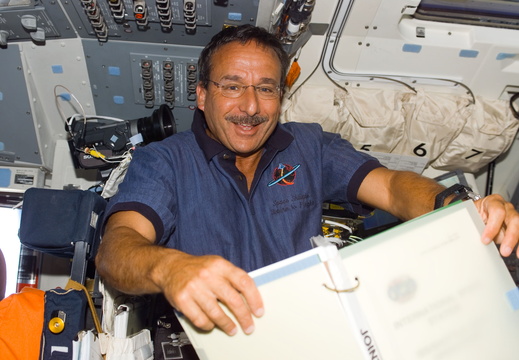 STS114-E-05489