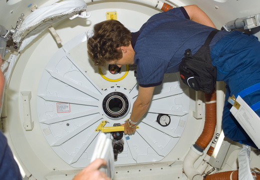 STS114-E-05508