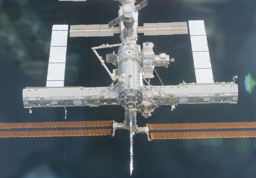 STS114-E-05695
