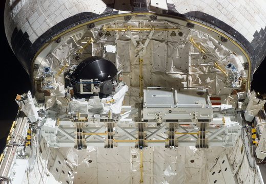STS114-E-05735
