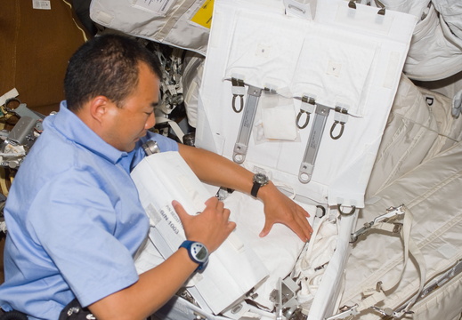 STS114-E-05750