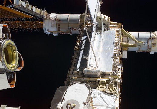 STS114-E-05903
