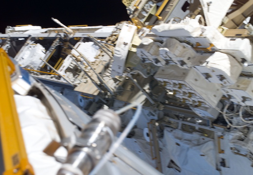 STS114-E-05910
