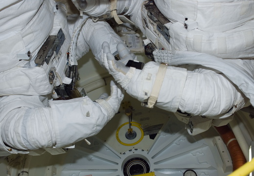 STS114-E-06029