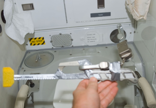 STS114-E-06033