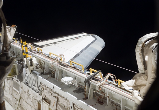 STS114-E-06040
