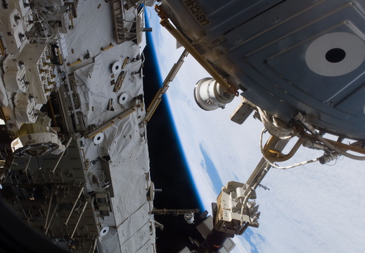 STS114-E-06166