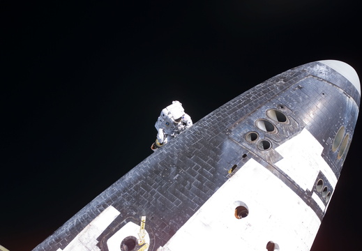 STS114-E-06215