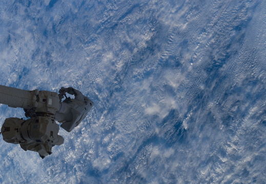 STS114-E-06276