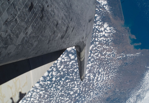 STS114-E-06298