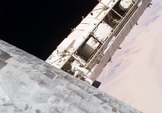 STS114-E-06368
