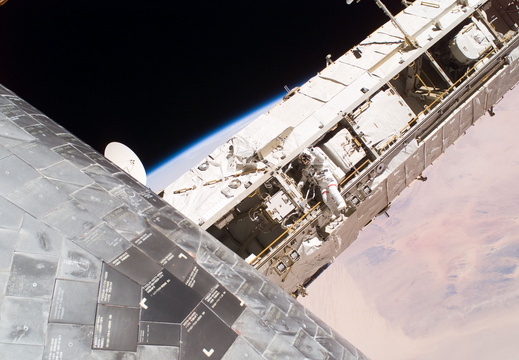 STS114-E-06370