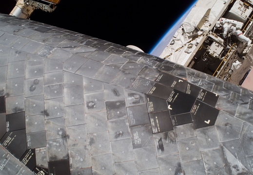 STS114-E-06376