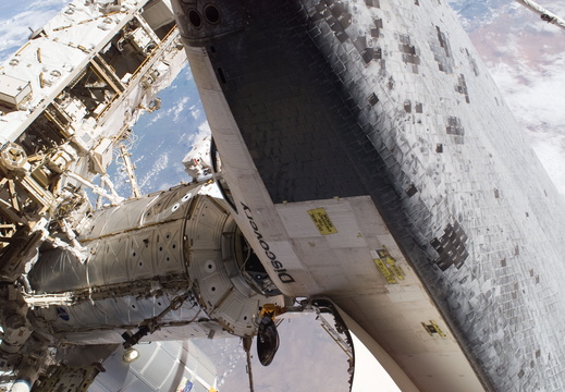 STS114-E-06418