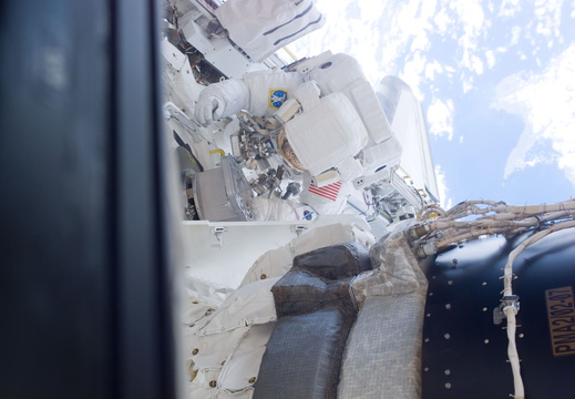 STS114-E-06581