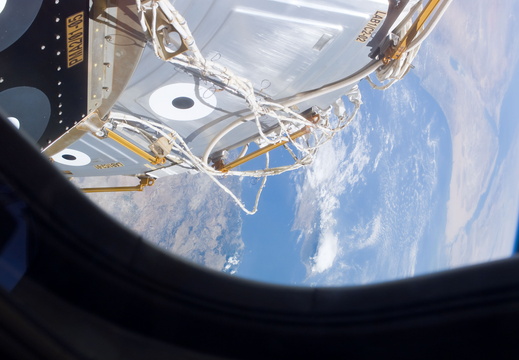 STS114-E-06584