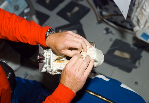 STS114-E-06665