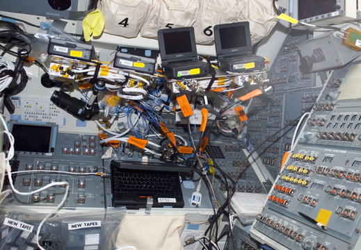 STS114-E-06680