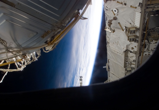 STS114-E-06789