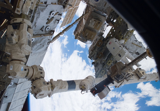 STS114-E-06849