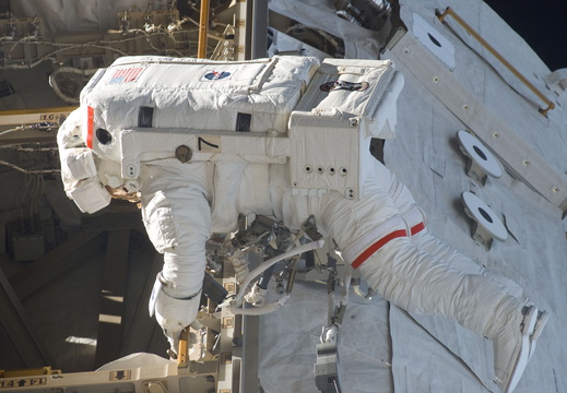 STS114-E-06897