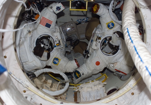 STS114-E-06973