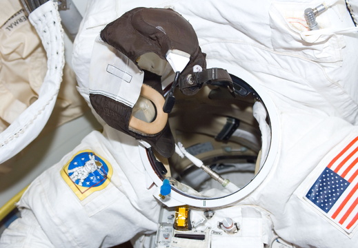 STS114-E-06974