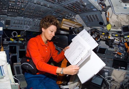 STS114-E-06980