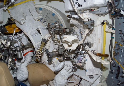 STS114-E-06997