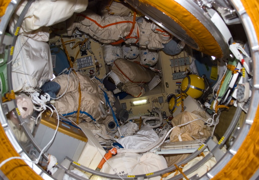 STS114-E-07033