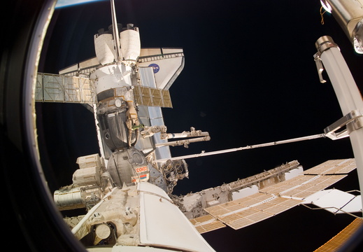 STS114-E-07037