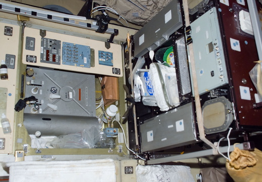 STS114-E-07140
