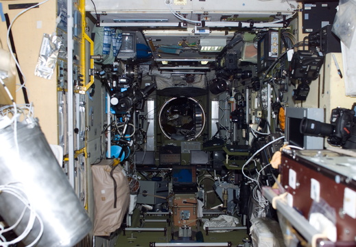 STS114-E-07142