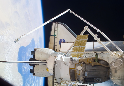 STS114-E-07164