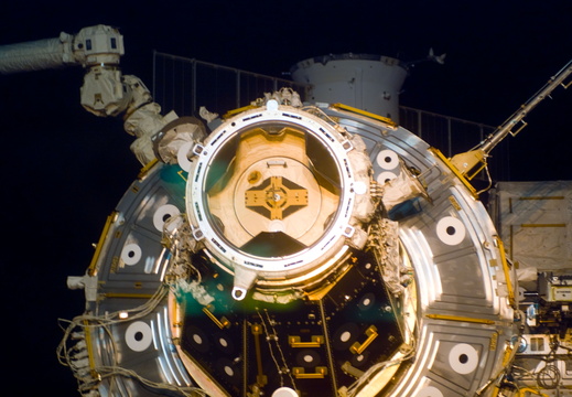 STS114-E-07182