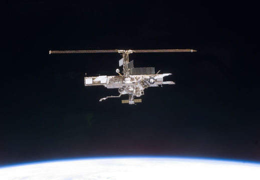 STS114-E-07254