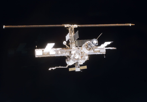 STS114-E-07255