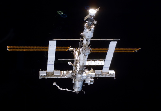STS114-E-07260