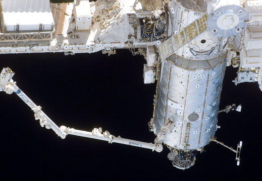 STS114-E-07266