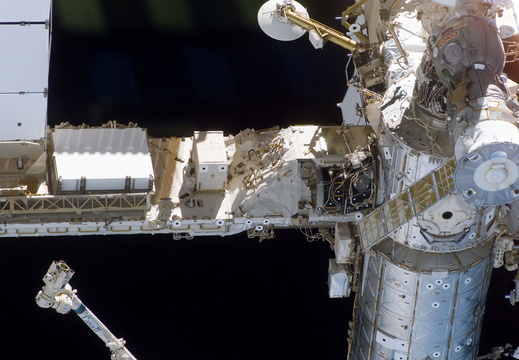 STS114-E-07267