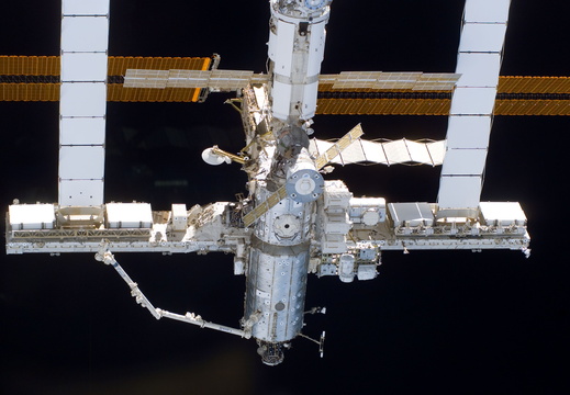 STS114-E-07271