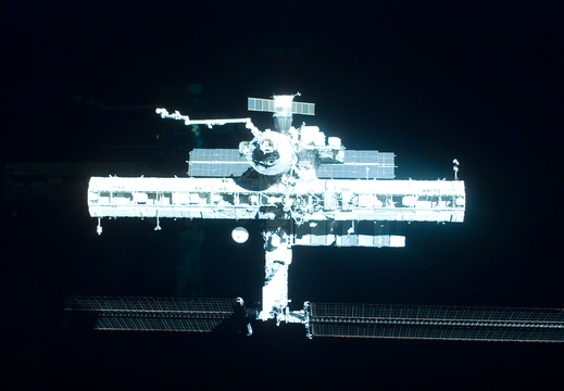 STS114-E-07378