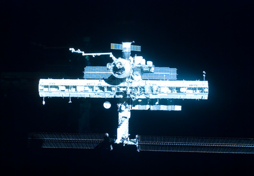 STS114-E-07379