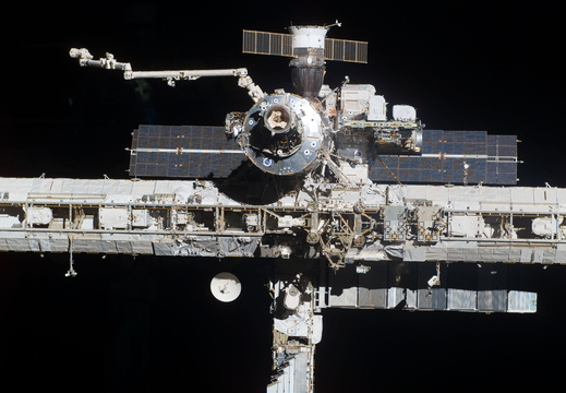 STS114-E-07380
