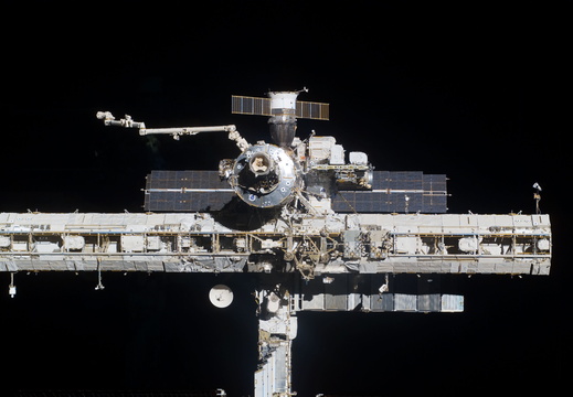STS114-E-07382