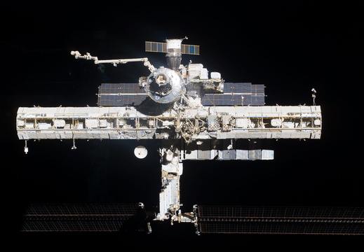 STS114-E-07384
