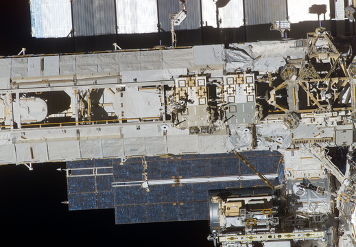 STS114-E-07391